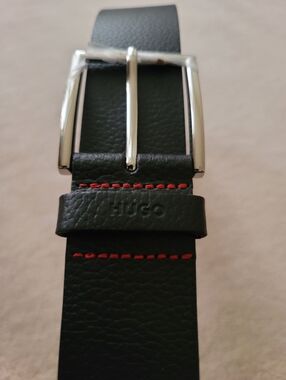 Hugo Boss Men's Giaspo Black Textured Belt Size 32
